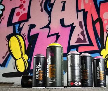 Tehnici de Vopsire cu Spray pentru Artiști Urbani